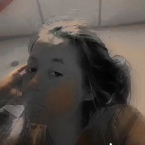 Meet your Posher, Naomy